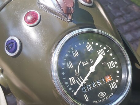 1978 Днепр МВ-650, зелёный, 700000 рублей, вид 5