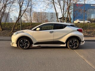 2019 Toyota C-HR I Рестайлинг, белый, 2045000 рублей, вид 5