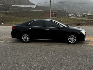 2012 Toyota Camry VII (XV50), чёрный, 1650000 рублей, вид 3