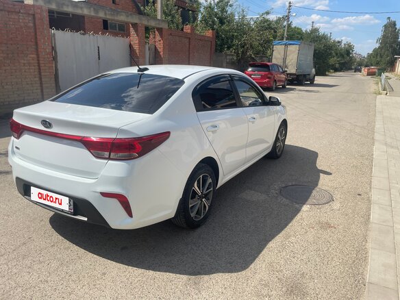 2019 Kia Rio IV, белый, 1565000 рублей - вид 7
