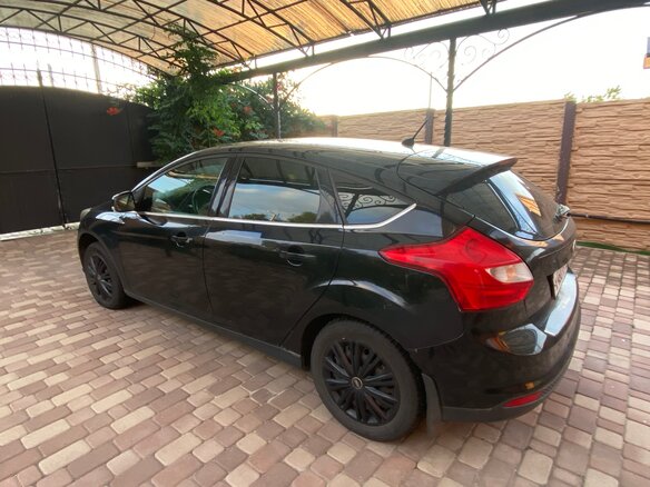 2012 Ford Focus III, чёрный, 750000 рублей - вид 3