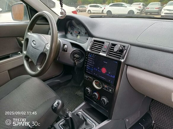 2011 Lada (ВАЗ) Priora I, белый, 460000 рублей - вид 6