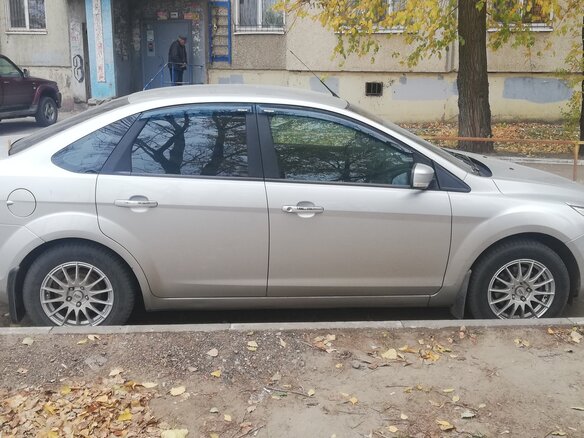 2009 Ford Focus II Рестайлинг, серебристый, 650000 рублей - вид 25