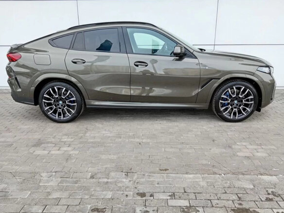 2025 BMW X6 40i III (G06) Рестайлинг, коричневый, 15400000 рублей - вид 2
