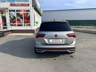 2021 Volkswagen Tiguan II Рестайлинг, серый, 2900000 рублей, вид 4