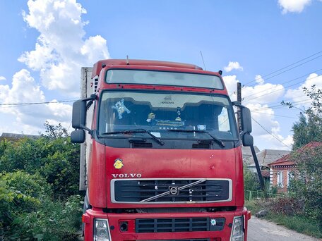 2004 Volvo FH, красный, 1800000 рублей, вид 1