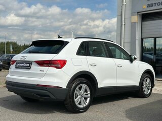 2021 Audi Q3 40 TFSI II (F3), белый, 2369000 рублей, вид 4