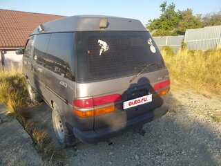 1992 Toyota Town Ace II Рестайлинг 2, серебристый, 455000 рублей, вид 3