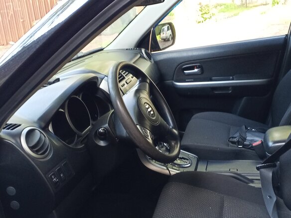 2010 Suzuki Grand Vitara II Рестайлинг, чёрный, 800000 рублей - вид 5