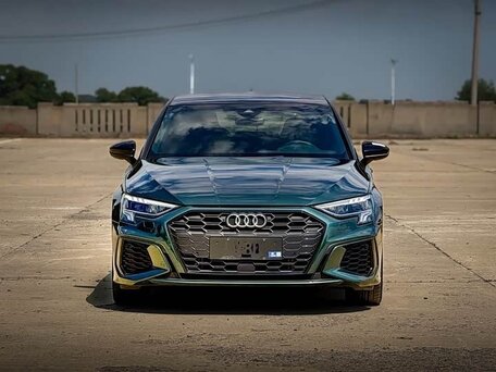 2022 Audi A3 Sportback 35 TFSI IV (8Y), зелёный, 2100000 рублей, вид 1