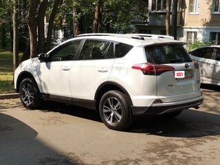 2019 Toyota RAV4 IV (XA40) Рестайлинг, белый, 3650000 рублей, вид 5