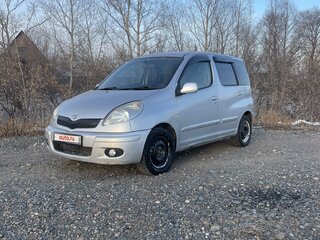 2002 Toyota FunCargo, серебристый, 490000 рублей, вид 1