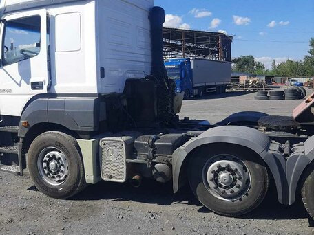 2003 Mercedes-Benz Axor, белый, 2550000 рублей, вид 3