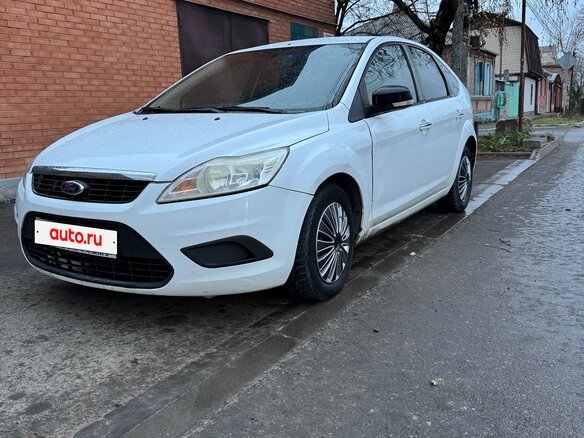 2010 Ford Focus II Рестайлинг, белый, 515000 рублей