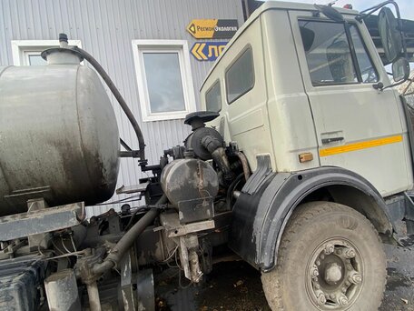 2003 МАЗ КО-520М, серебристый, 1595000 рублей, вид 4