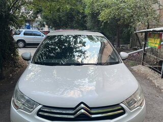 2013 Citroen C4 II, белый, 999999 рублей, вид 1