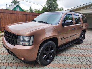 2012 Chevrolet Tahoe 6AT III, коричневый, 2800000 рублей, вид 3