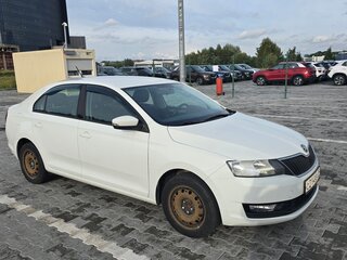 2018 Skoda Rapid I Рестайлинг, белый, 1100000 рублей, вид 2