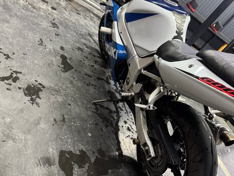 2001 Suzuki GSX-R 600, синий, 430000 рублей, вид 4
