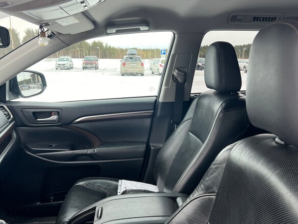 2013 Toyota Highlander III (XU50), чёрный, 3250000 рублей - вид 16