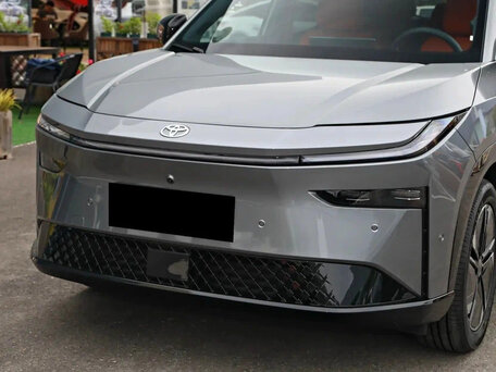 2026 Toyota bZ3X 58.3 kWh, серый, 2710000 рублей, вид 3