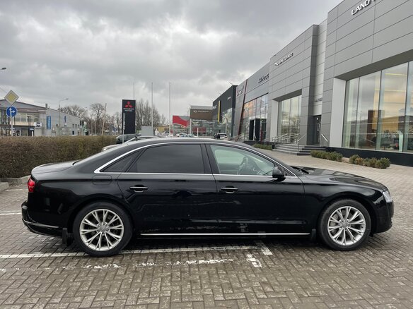 2016 Audi A8 Long III (D4) Рестайлинг, чёрный, 3300000 рублей - вид 3