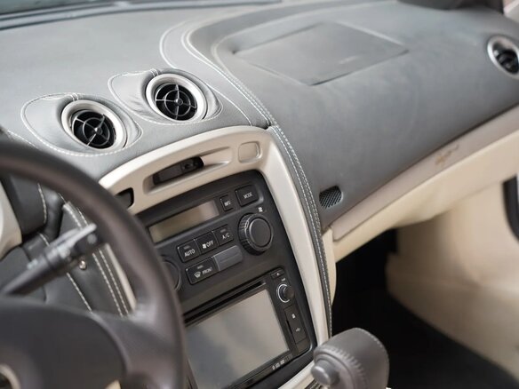 2010 Mitsuoka Orochi, белый - вид 14