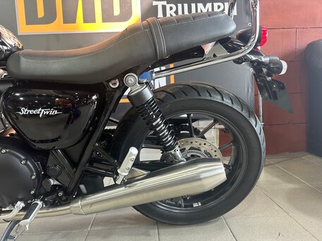 2016 Triumph Street Twin, чёрный, 730000 рублей, вид 5