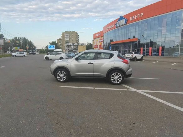 2013 Nissan Juke I, серебристый, 650000 рублей - вид 1
