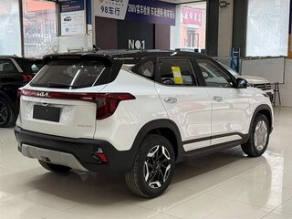 2026 Kia Seltos I Рестайлинг, белый, 1900000 рублей, вид 4