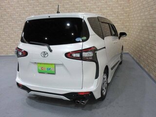 2017 Toyota Sienta II, белый, 1290000 рублей, вид 5