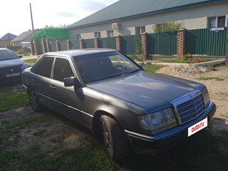 1985 Mercedes-Benz W124 200, серый, 450000 рублей, вид 2