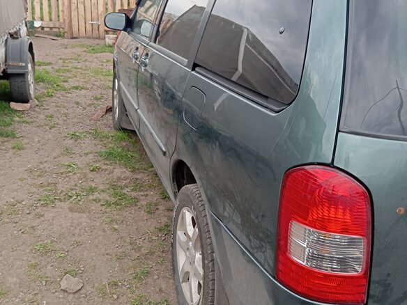 1999 Mazda MPV II (LW), зелёный, 700000 рублей - вид 1