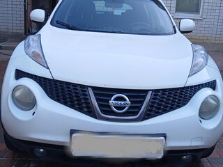 2011 Nissan Juke I, белый, 900000 рублей, вид 3