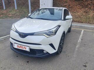2019 Toyota C-HR I Рестайлинг, белый, 2600000 рублей, вид 2