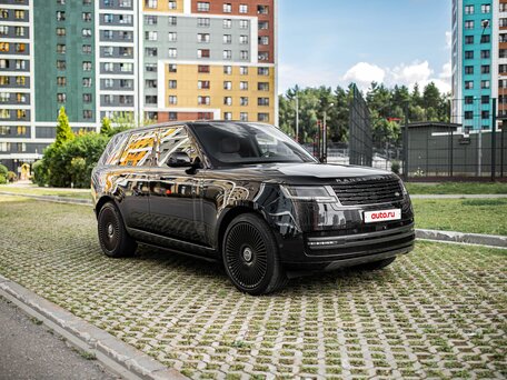 2024 Land Rover Range Rover P400 MHEV V, чёрный, вид 1