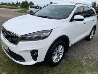 2018 Kia Sorento III Prime Рестайлинг, белый, 2555000 рублей, вид 1