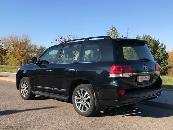 2016 Toyota Land Cruiser 200 Series Рестайлинг 2, чёрный, 5715000 рублей - вид 5