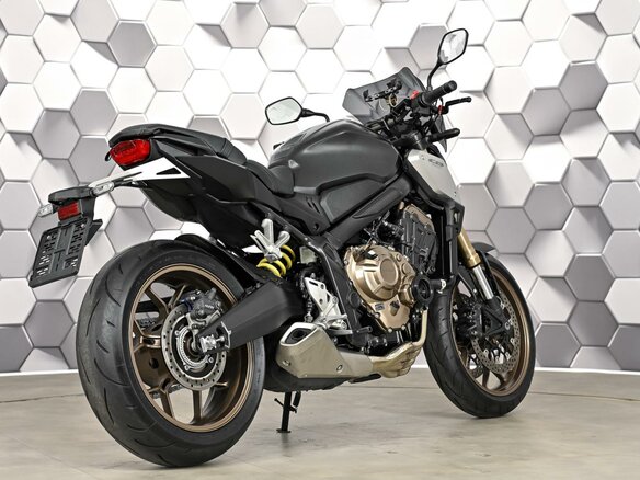 2021 Honda CB 650R, чёрный, 889000 рублей - вид 6