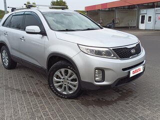 2014 Kia Sorento II Рестайлинг, серебристый, 1600000 рублей, вид 2