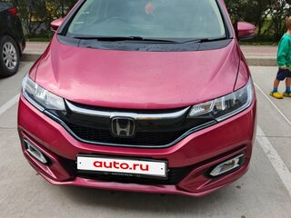 2018 Honda Fit III Рестайлинг, красный, 1200000 рублей, вид 2