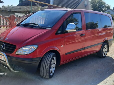 2005 Mercedes-Benz Vito, красный, 2000000 рублей, вид 2