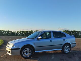 2010 Skoda Octavia I (A4) Рестайлинг, серебристый, 550000 рублей, вид 4