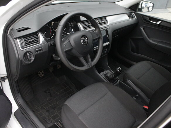 2020 Skoda Rapid I Рестайлинг, белый, 1450000 рублей - вид 4