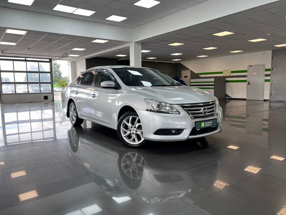 2015 Nissan Sentra VII (B17), серебристый - вид 4
