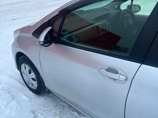 2012 Toyota Vitz III (XP130), серый, 740000 рублей, вид 4