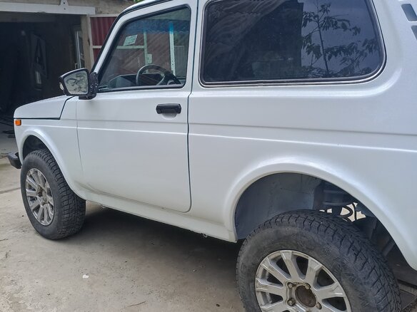 1997 Lada (ВАЗ) 2121 (4x4) I Рестайлинг, белый, 330000 рублей - вид 6
