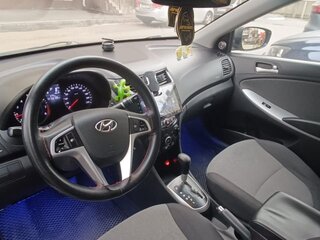2013 Hyundai Solaris I, серебристый, 1100000 рублей, вид 4