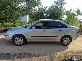2004 Ford Focus I Рестайлинг, серебристый, 360000 рублей, вид 3