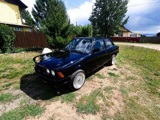 1981 BMW 3 серии 318i I (E21), чёрный, 3500000 рублей, вид 2